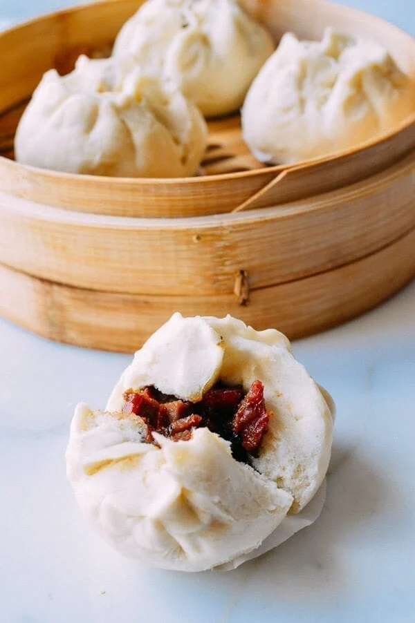 Char Siu Bao 蜜汁叉燒包 (6pcs)