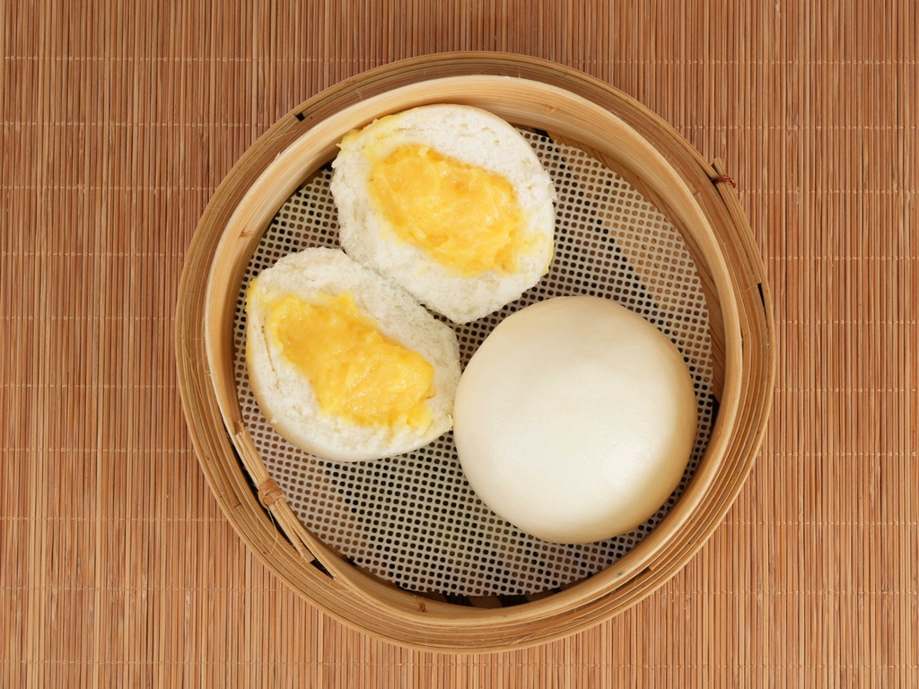 Custard Bao 香滑奶黄包 (6pcs)