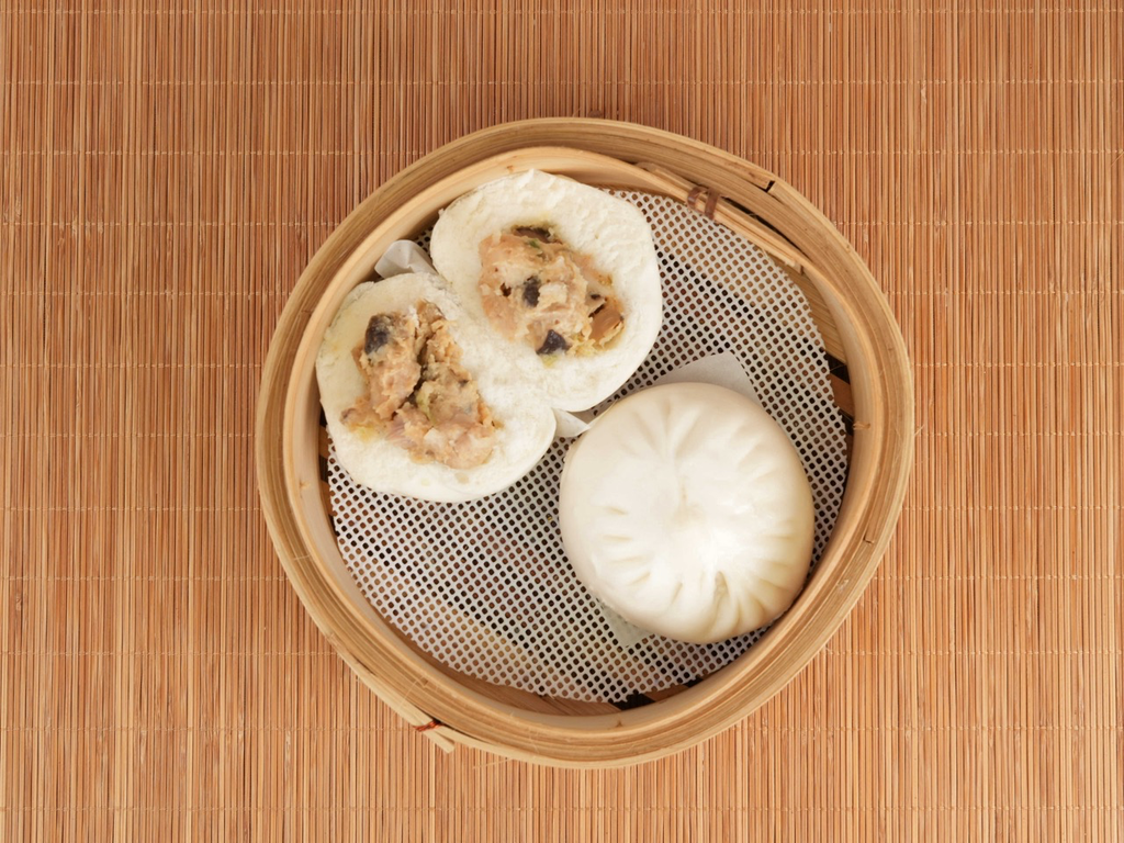 Chicken Mushroom Bao 雞汁鮮肉包 (6pcs)